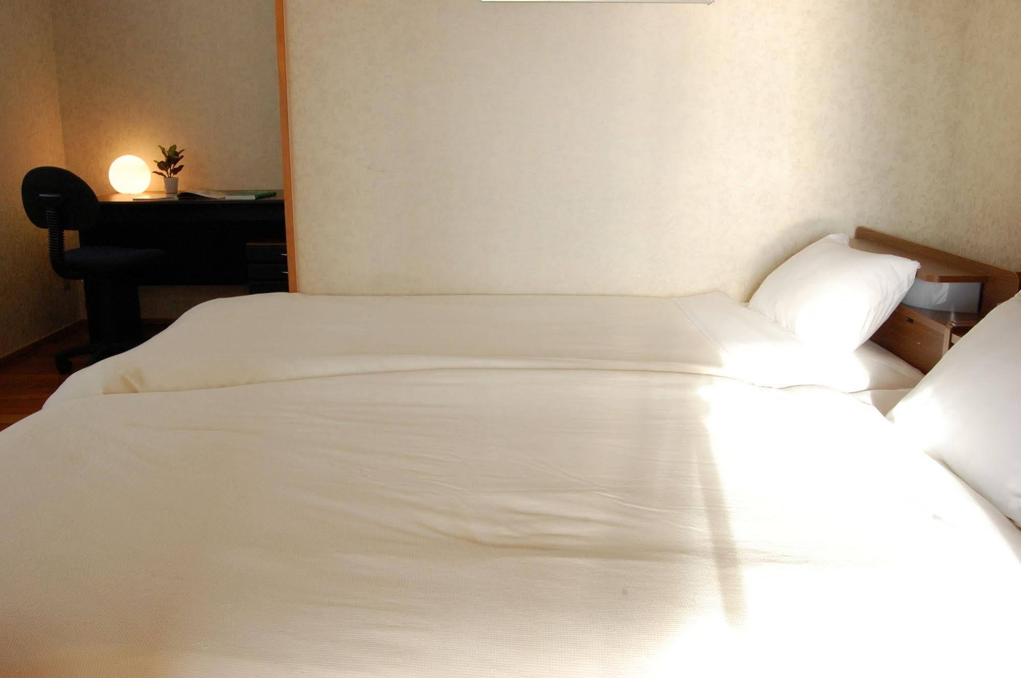 Yukurinaresort Okinawa Ocean Terrace Motobu Exteriör bild
